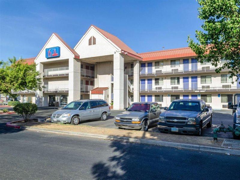 Motel 6-Fresno, Ca - Yosemite Hwy Экстерьер фото