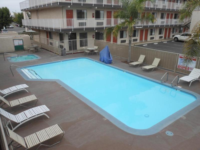 Motel 6-Fresno, Ca - Yosemite Hwy Экстерьер фото