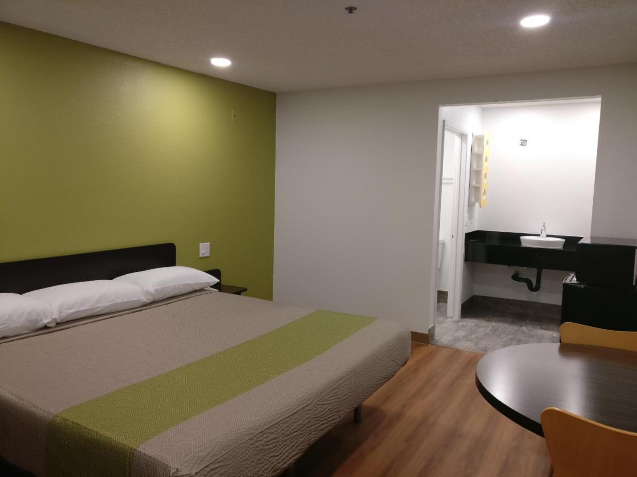Motel 6-Fresno, Ca - Yosemite Hwy Экстерьер фото